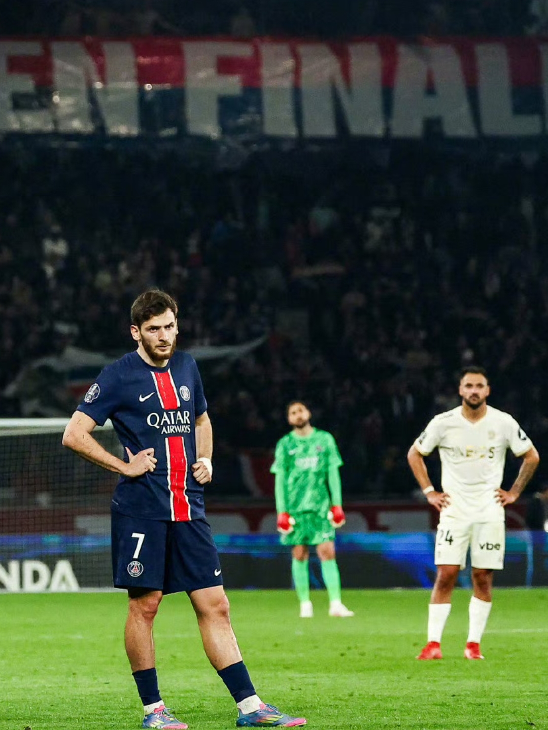 关于德罗巴重要时刻重要助攻，巴黎圣日耳曼带队取胜！赛场气氛高涨的信息-九游应用