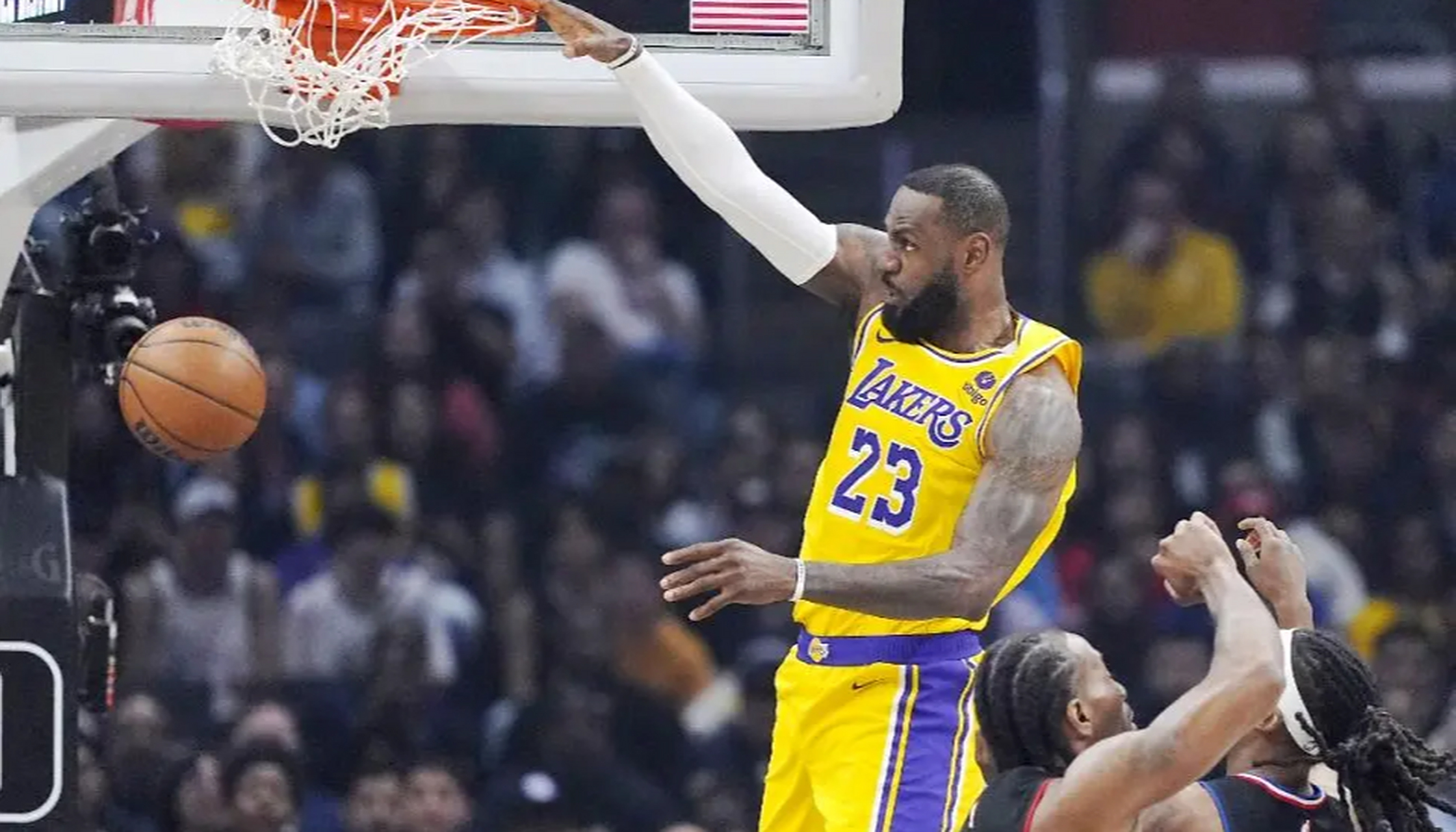 詹姆斯重要时刻重要助攻，快船带队取胜！热度持续攀升的简单介绍-9game