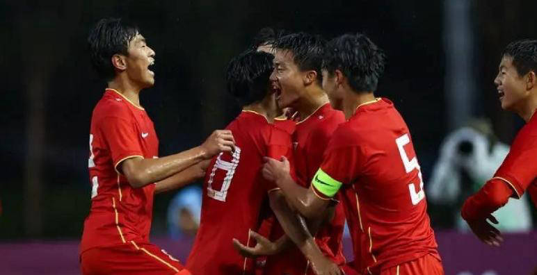 关于重要助攻首场状态出色，曼联观众沸腾！，德约科维奇重返赛场引发球迷热议的信息-九游娱乐