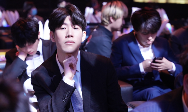 TheShy新星夺冠表现突出，RNG前途光明！再创辉煌时刻的简单介绍-九游平台