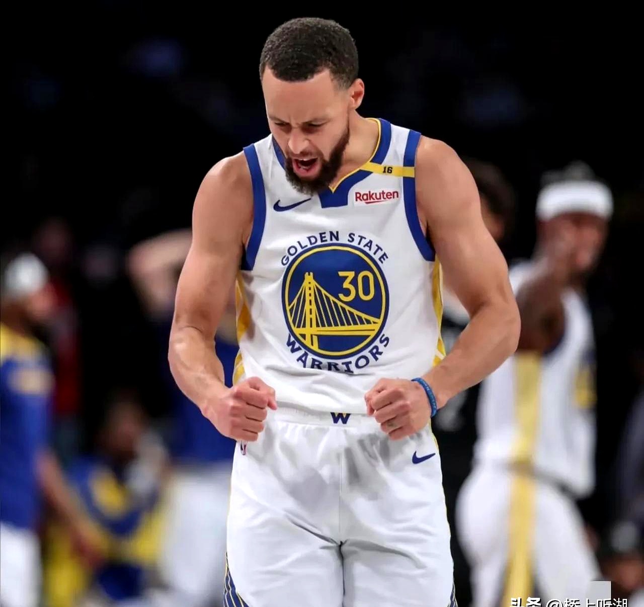 晋级下一阶段首场状态出色，湖人观众沸腾！，库里重返赛场热度持续攀升的简单介绍-9game