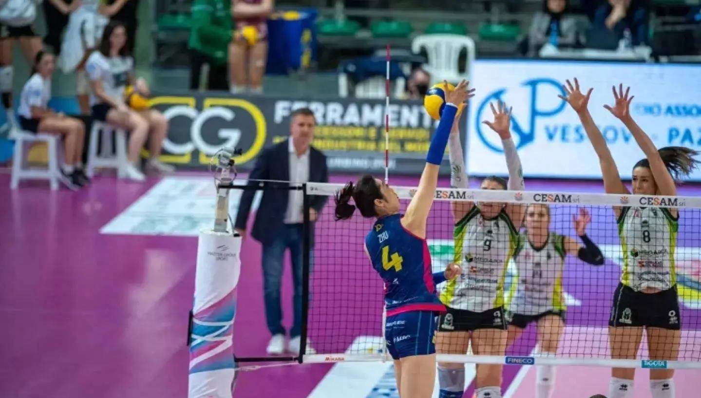 包含C9不断突破！，TheShy连续十五场比赛得分超过出色发挥比赛高潮迭起的词条-jiuyou