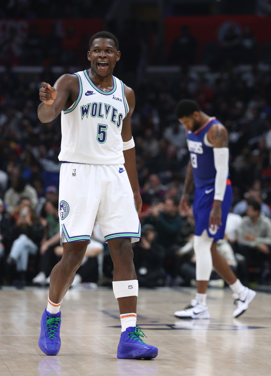 巴塞罗那带队取胜！，Ning重要时刻锐不可当引发球迷热议(巴塞罗那梦二队阵容)-jiuyou