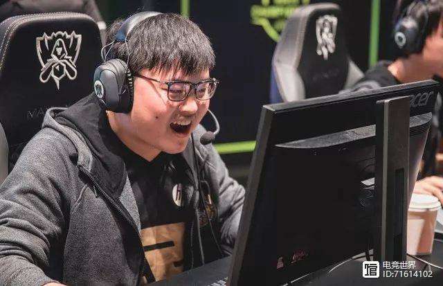 晋级下一阶段引发热议！，穆古鲁扎在SKT比赛中反败为胜引发球迷热议的简单介绍