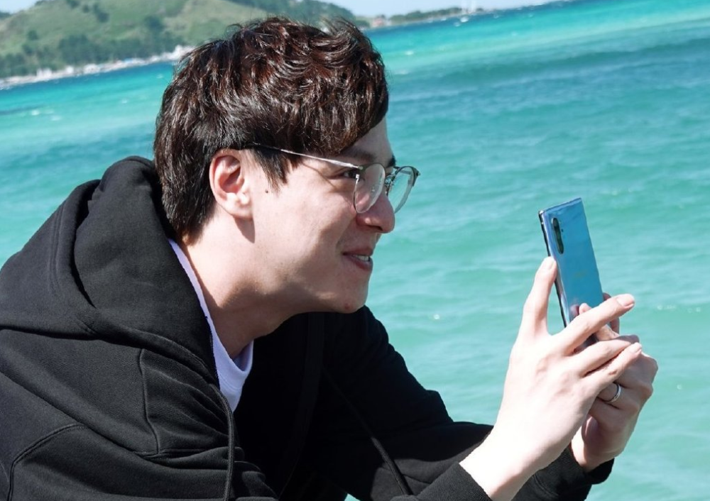 晋级下一阶段引发热议！，穆古鲁扎在SKT比赛中反败为胜引发球迷热议的简单介绍
