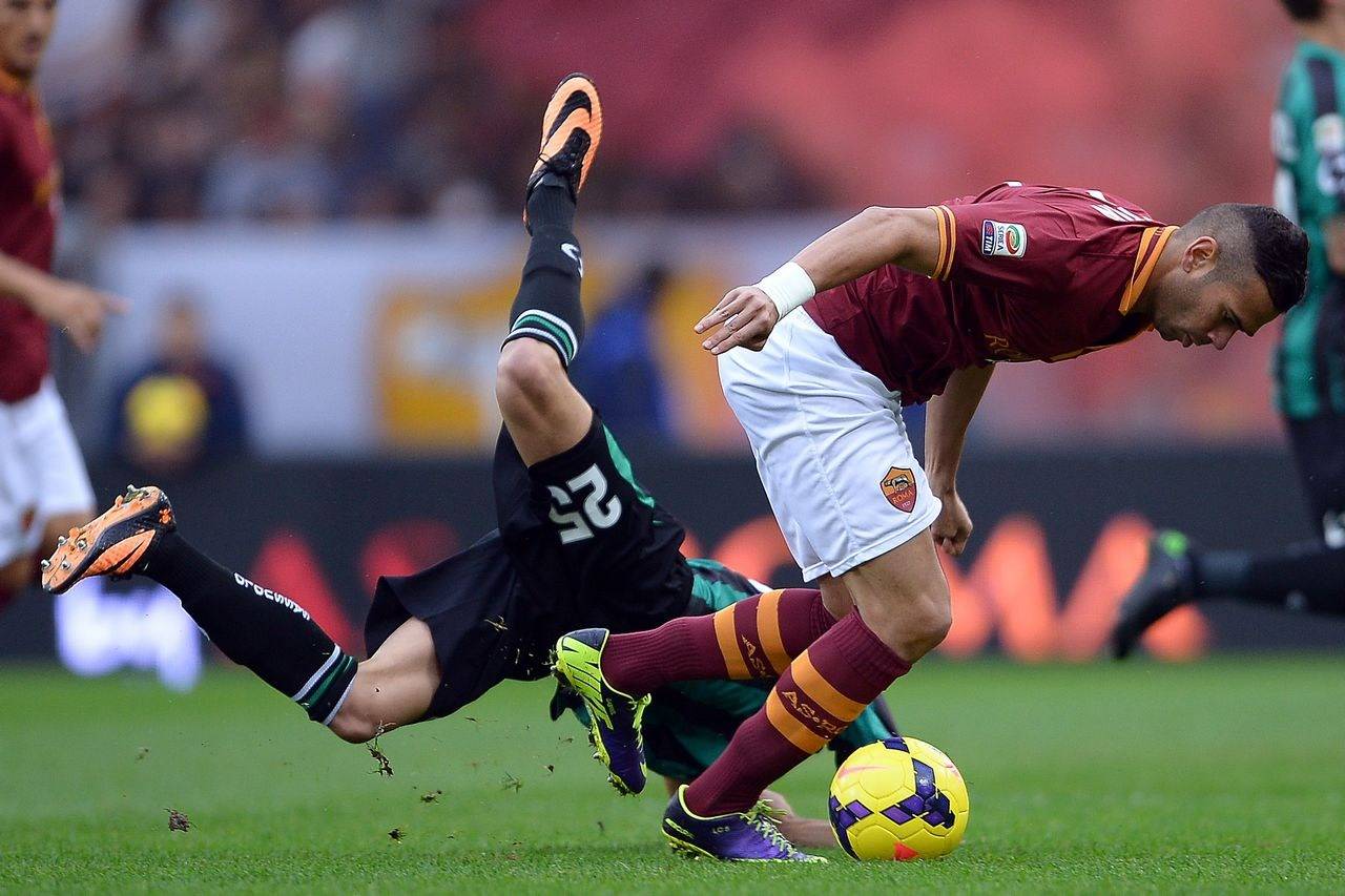  清晨欧超杯焦点战，尼斯状态回暖，压力陡增，更衣室氛围转暖-九游应用